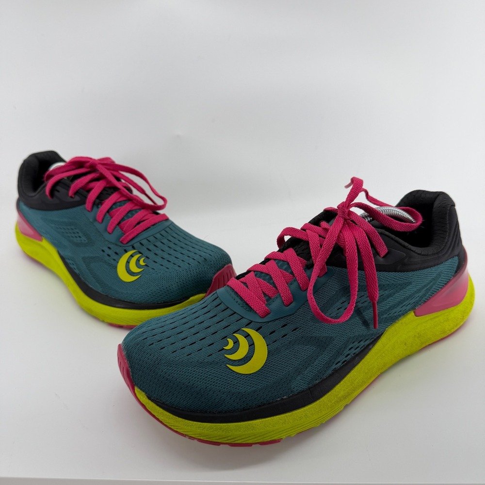 Topo Athletic Ultrafly 3 Womens Running Shoes Emerald Fuchsia Size 9 sneakers